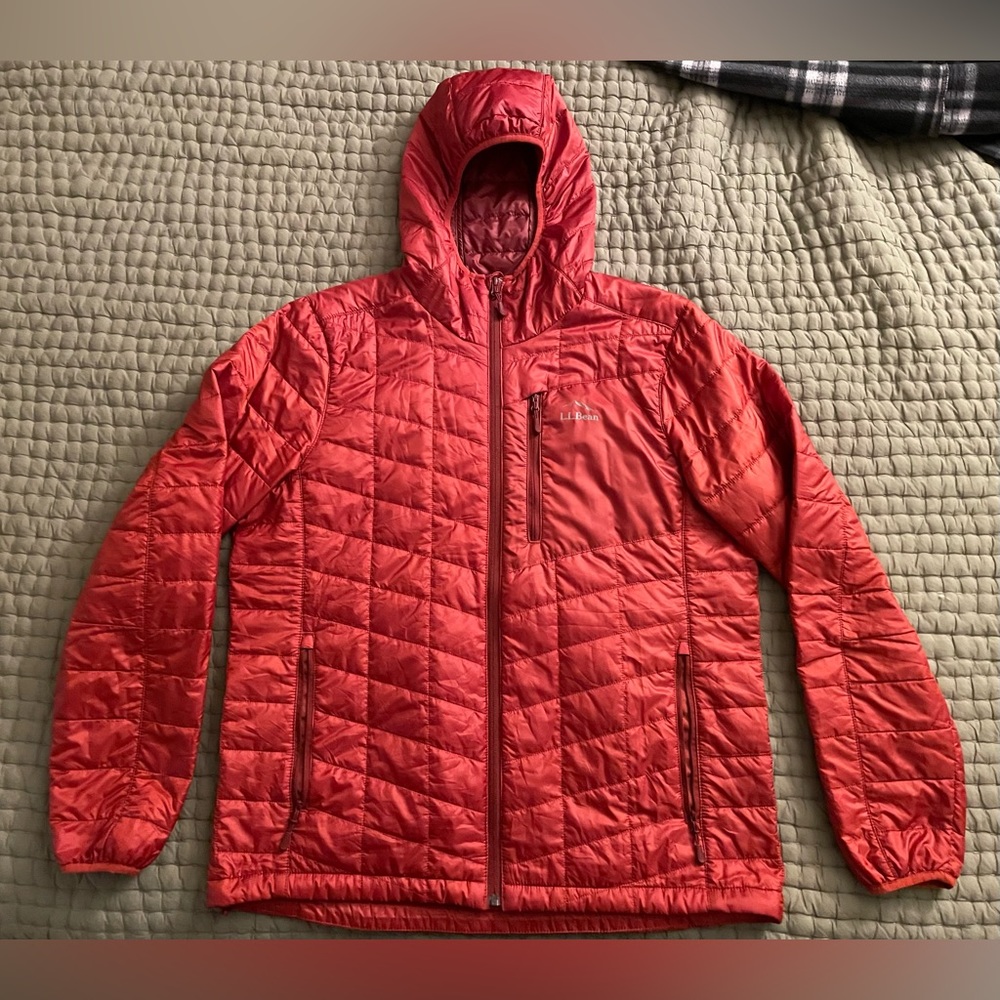L.L. Bean, MEN’S / LARGE packable jacket